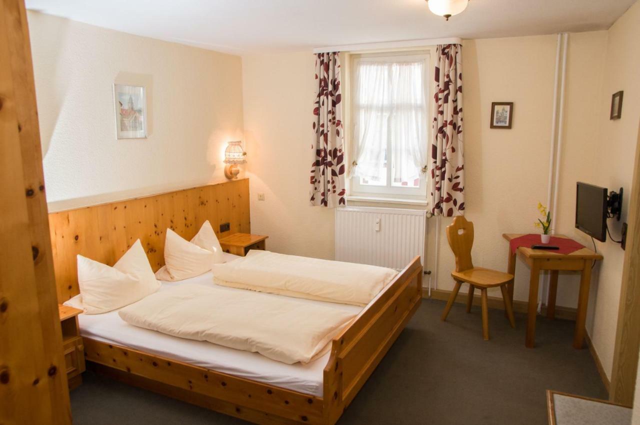 Standard Doppelzimmer mit externem Bad